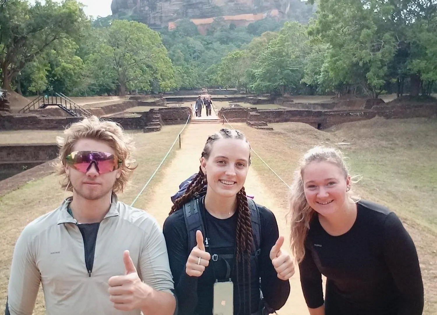 Sigiri Hunter Homestay & Hostel & Guide Room Sigiriya