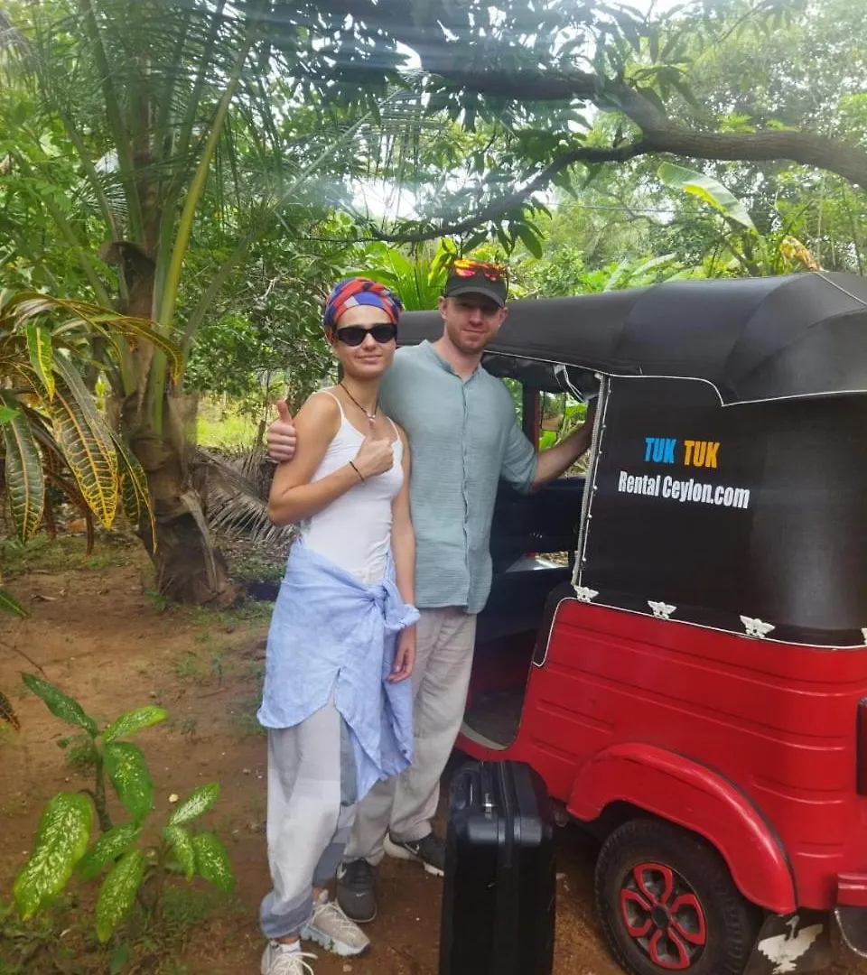 Sigiri Hunter Homestay & Hostel & Guide Room Sigiriya